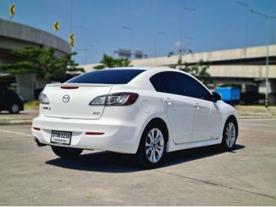 2012 MAZDA 3, 2.0 MAXX โฉม ปี11-15 4Dr สีขาว เครื่องยนต์เบนซิน รูปที่ 3