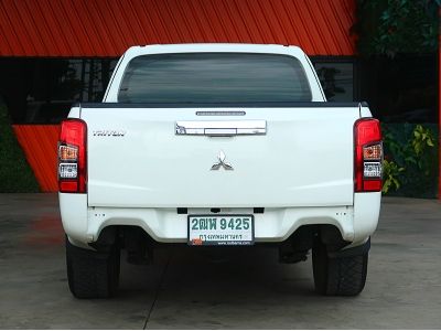 Mitsubishi Triton Cab 2.5 Glx MT ปี 2020 รูปที่ 3