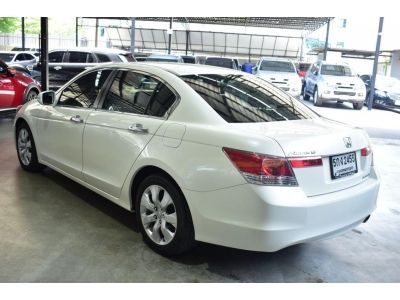 Honda Accord 2.4EL Navi A/T ปี 2009 สีขาว รุ่นTopสุด รูปที่ 3