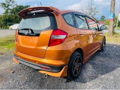 Honda Jazz 1.5V A/T ปี 2011 รูปที่ 3