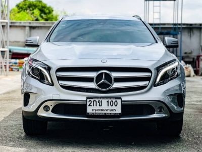 2017 Mecerdes Benz GLA 200 1.6 Urban ดอกเบี้ยพิเศษสำหรับ ลูกค้าเครดิตดี เริ่มต้น 2.79 รูปที่ 3