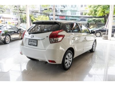 TOYOTA YARIS 1.2 E AT ปี 2017 รูปที่ 3