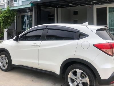 ขายรถ honda HRV 1.8e ปี2015 ตัวรองท็อป ไมท์ 120,xxx รูปที่ 3