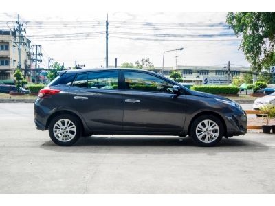 Toyota Yaris 1.2G เบนซิน รูปที่ 3