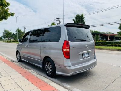 2014 HYUNDAI H1 DELUXE 2.5 MNC A2 รถบ้านสวยดูแลดี รูปที่ 3