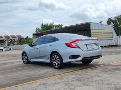 HONDA CIVIC 1.8 EL (FC) CC. ปี 2017สี เงิน เกียร์ Auto รูปที่ 3