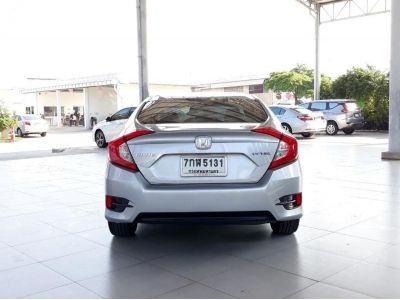 HONDA CIVIC 1.8 E (FC) CC. ปี 2018 สี เงิน เกียร์ Auto รูปที่ 3