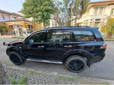 Pajero Sport 3.2 TDi AUTO 4WD  สีดำ ตัวท็อป รูปที่ 3