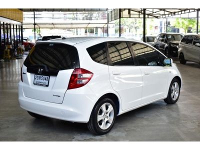 Honda jazz 1.5 V A/T ปี2009 รูปที่ 3