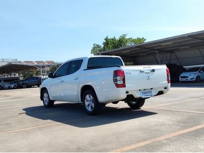 MITSUBISHI TRITON D-CAB 2.5 GLX CC. ปี 2021 สี ขาว เกียร์ Manual รูปที่ 3