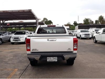 ISUZU D-MAX CAB4 3.0 Z HILANDER CC. ปี 2019 สี ขาว เกียร์ Auto รูปที่ 3