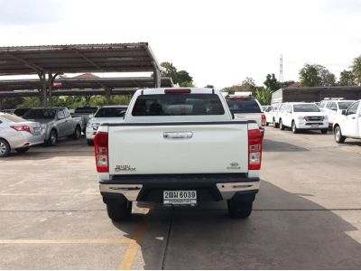 ISUZU D-MAX SPACE CAB 3.0 Z HILANDER CC. ปี 2019 สี ขาว เกียร์ Manual รูปที่ 3