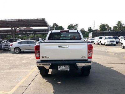 D-MAX CAB4 3.0 Z HILANDER  	2019 รูปที่ 3