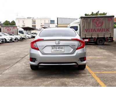 HONDA CIVIC 1.8 E (FC) CC. ปี 2019 สี เงิน เกียร์ Auto รูปที่ 3