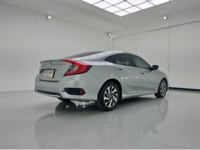 HONDA CIVIC 1.8 E (FC) CC. ปี 2019 สี เงิน เกียร์ Auto รูปที่ 3