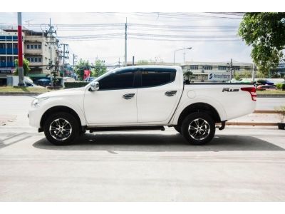 Toyota Hilux  Revo 2.4 J 4 ประตูยกสูง ดีเซล ปี 2015 รูปที่ 3