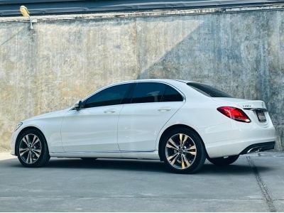 MERCEDES BENZ C220D AVANTGARDE โฉม W205 ปี 2021 แท้ รูปที่ 3