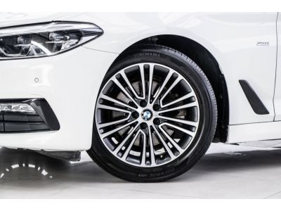 2018 BMW SERIES 5 520D SPORT F10  ผ่อน 13,931 บาท 12 เดือนแรก รูปที่ 3