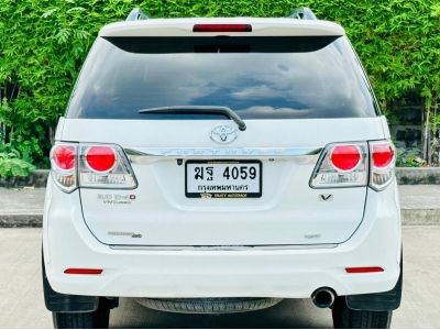 Toyota Fortuner 3.0 V 4*4 ปี 2012 รูปที่ 3