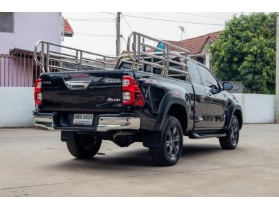 โตโยต้าชัวร์ ฟรีดาวน์ Revo C-Cab 2.4 Entry Pre A/T ปี 22 รูปที่ 3