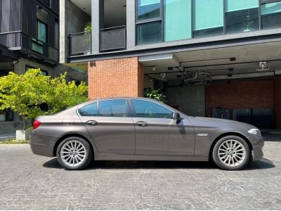 2013 BMW 528I Luxury F10 รถมือเดียว เข้าศูนย์ตลอด เจ้าของขายเอง รูปที่ 3