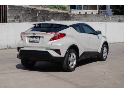 โตโยต้า ชัวร์  Toyota C-HR 1.8 Entry A/T ปี 18 รูปที่ 3