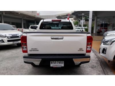 ปี 2019 ISUZU D-MAX CAB4 3.0 Z HILANDER CC. สี ขาว เกียร์ Auto รูปที่ 3