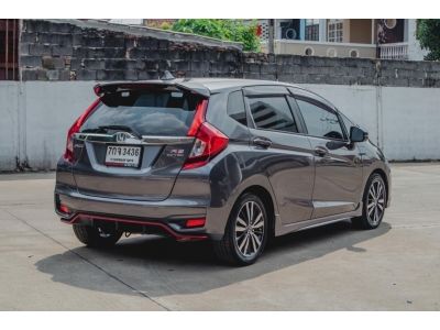 โตโยต้า ชัวร์ Honda Jazz 1.5 RS A/T ปี 2017 รูปที่ 3