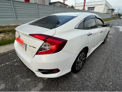 ขาย Honda Civic 2016 1.8EL สีขาว รูปที่ 3