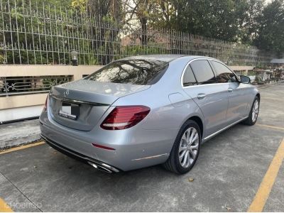 MERCEDES BENZ E220d ปี 2016 exclusive  รถศูนย์ มือเดียวป้ายแดง ประวัติชัดเจน ไมล์ 140,000 รูปที่ 3