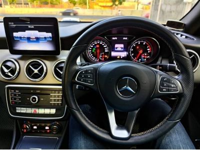 2017 BENZ CLA200 URBAN Facelift 156 hp รูปที่ 3