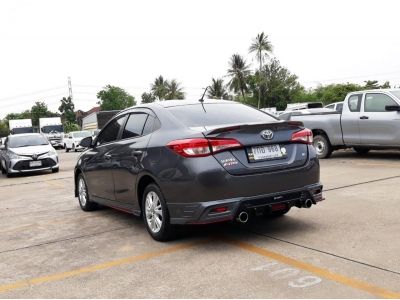 ปี 2018 TOYOTA YARIS ATIV 1.2 E CC. สี เทา เกียร์ Auto รูปที่ 3