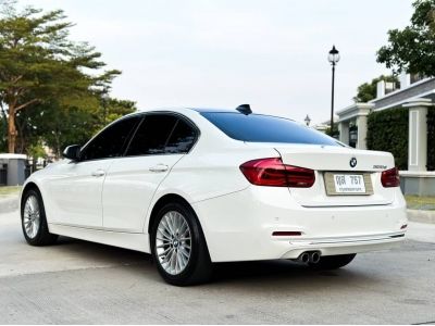 BMW 320d ดีเซลล้วน F30 LCI รูปที่ 3