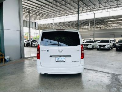 2017 Hyundai H-1 2.5 Limited Sunroof เครดิตดีฟรีดาวน์ รูปที่ 3