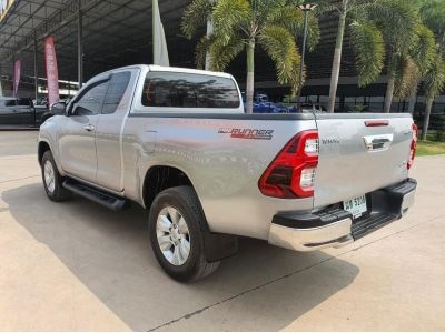 Toyota HILUX REVO SMART CAB 2.4 PRERUNNER ENTY เกียร์ธรรมดา ปี 2021 รูปที่ 3