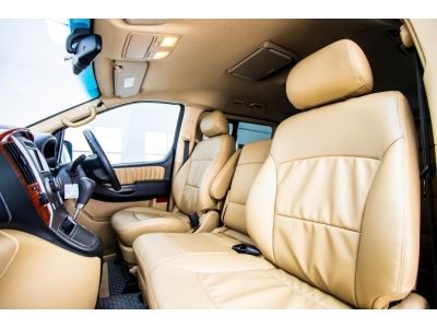 2010 HYUNDAI H-1 2.5 DELUXE รูปที่ 3