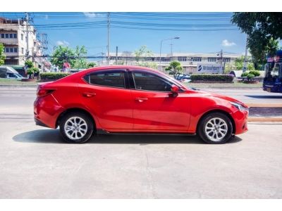 Mazda2 รูปที่ 3