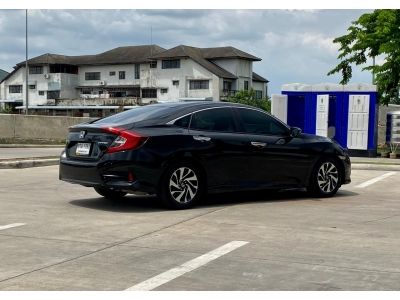 2018 HONDA CIVIC FC 1.8 EL  เครดิตดีฟรีดาวน์ รูปที่ 3