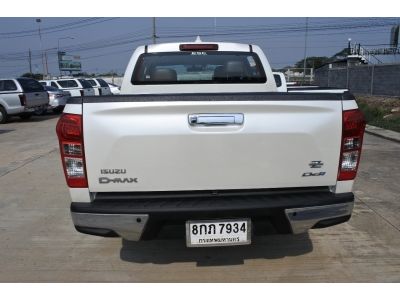 D-MAX CAB4 3.0 Z HILANDER  	2019 รูปที่ 3