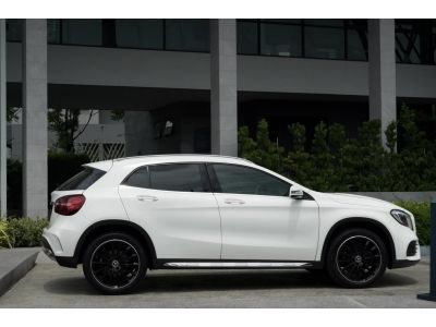 Mercedes-Benz GLA250 AMG Facelift ปี 2019 ไมล์ 51,xxx Km รูปที่ 3