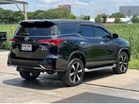 2019TOYOTA FORTUNER 2.8 TRD SPORTIVO BLACK TOP 4WD TOP สีดำ เกียร์ออโต้ เครื่องดีเซล รูปที่ 3