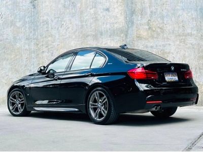 2019 BMW 330e M Sport Plug-in Hybrid โฉม F30 รูปที่ 3