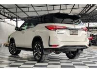 TOYOTA LEGENDER 2.8 4WD.	2020  1 ขฒ 3464 รูปที่ 3