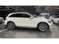 Mercedes-Benz GLC220d AMG Dynamic (DEMO) ปี 2021 ไมล์ 14,07x Km รูปที่ 3