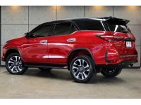 2021 Toyota Fortuner 2.4 (ปี 15-21) Legender 4WD SUV AT รูปที่ 3