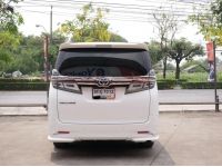 TOYOTA VELLFIRE 2.5 MNC สีขาว เกียร์ AT ปี 2019 รูปที่ 3