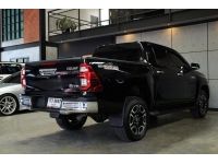 2022 Toyota Hilux Revo 2.4 DOUBLE CAB Prerunner Mid Pickup AT รูปที่ 3