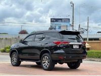 2016 Toyota Fortuner 2.8 V 4WD SUV ออกรถ 0 บาท รูปที่ 3