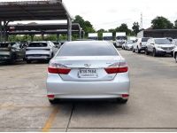 ปี 2017 TOYOTA CAMRY 2.0 G CC. สี เงิน เกียร์ Auto รูปที่ 3