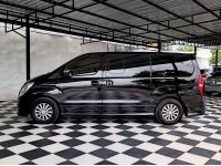 HYUNDAI H1 2.5 DELUXE	1 นก 6779	2016 รูปที่ 3